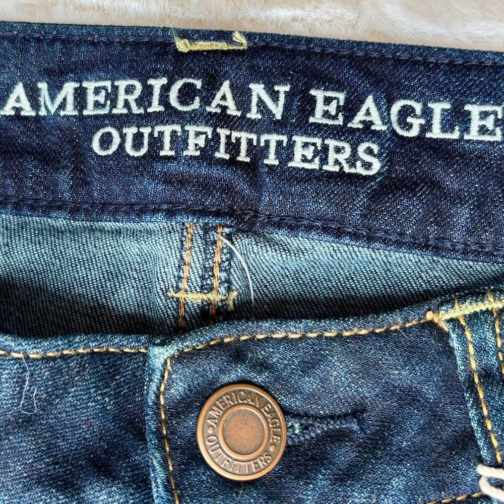 American Eagle Outfitters Women's NWT Midi Stretch Dark Wash Denim Shorts - Picture 11 of 16